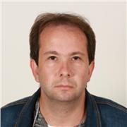 Disponibile per aiuto compiti dal lunedì al sabato per gli studenti delle scuole di ogni ordine e grado